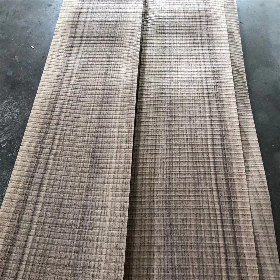 Black Walnut Sawtooth Decorative Veneer